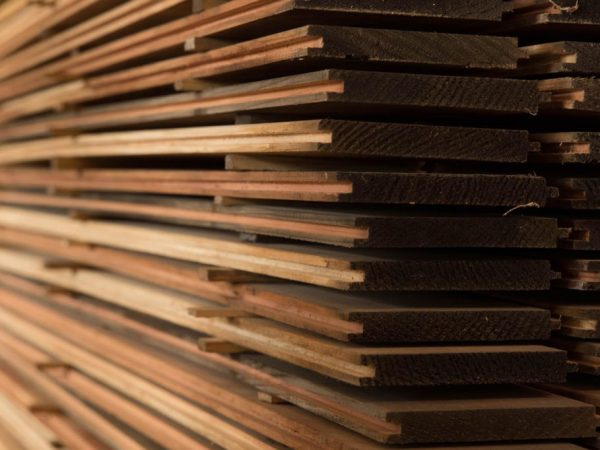 StackOfFlooring_Horizontal-1024x682